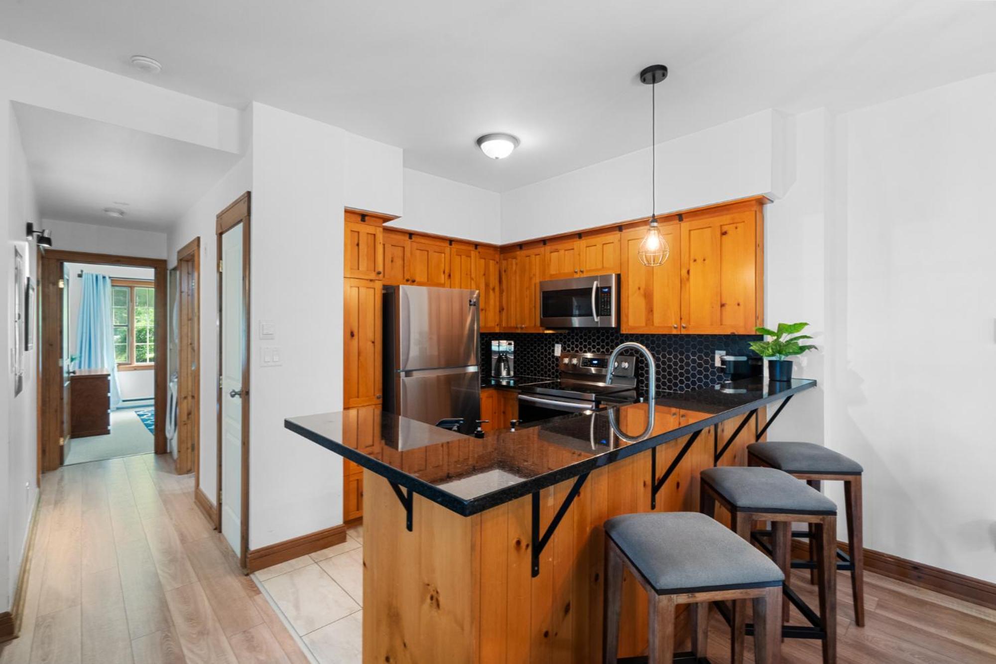 Les Falaises Tremblant - Ski Inout Condo W2Bdrs Mont-Tremblant Eksteriør bilde